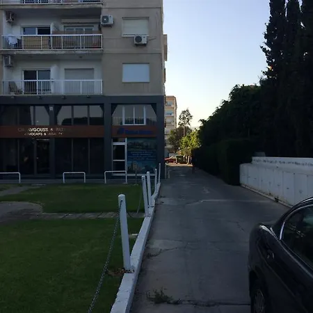 Billis Apartment *